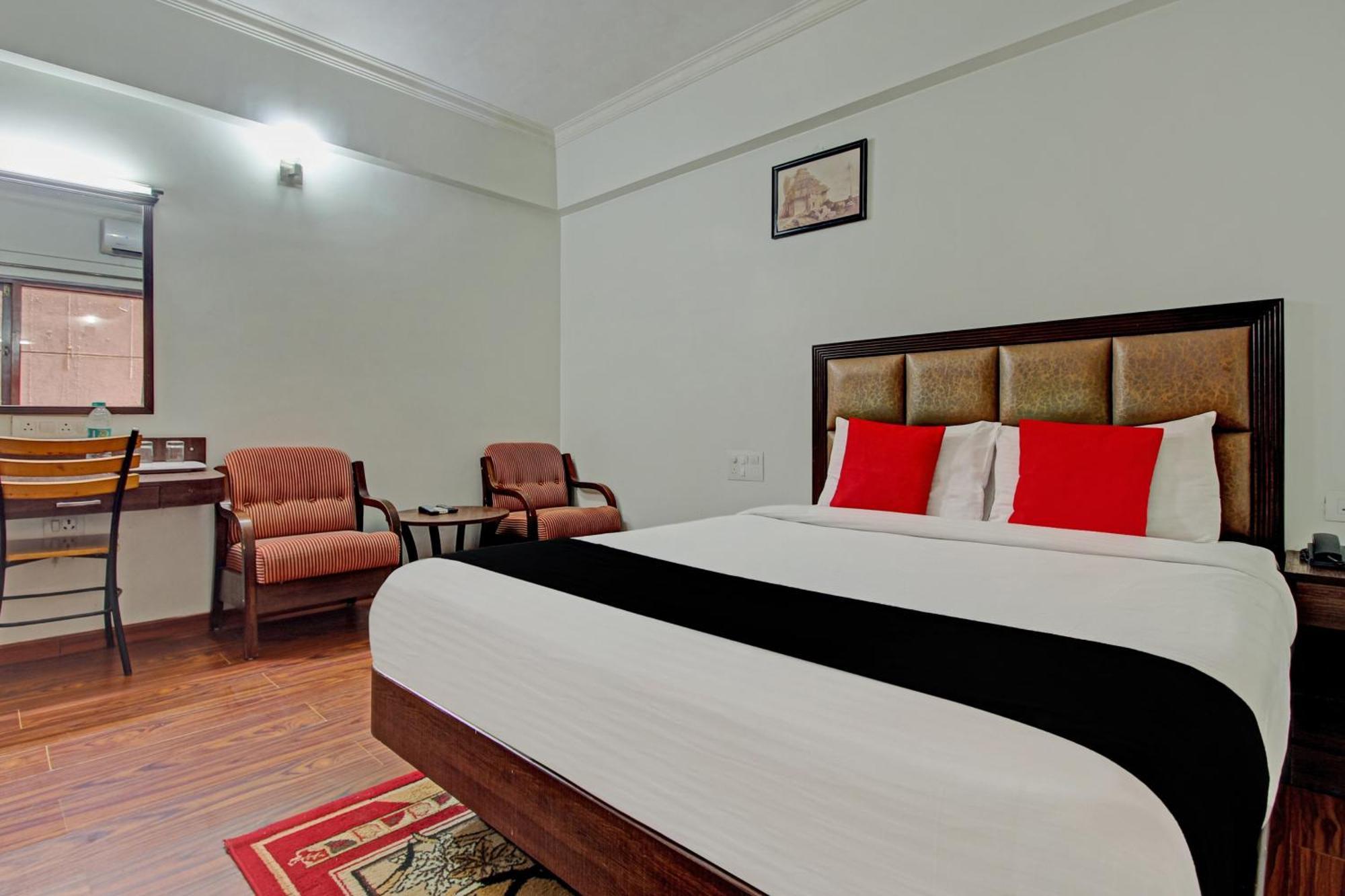 Capital O Sri Krishna Suites Near 7D Voyage Bangalore Buitenkant foto