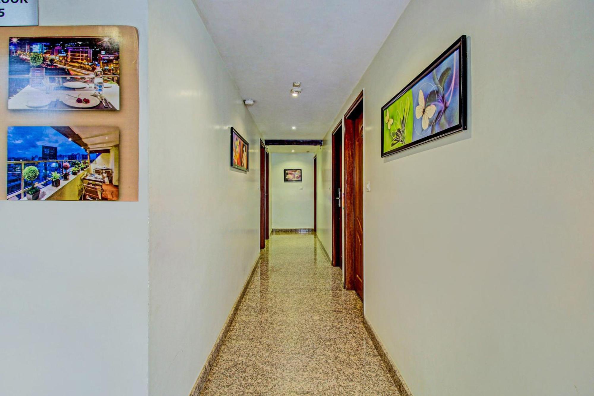 Capital O Sri Krishna Suites Near 7D Voyage Bangalore Buitenkant foto