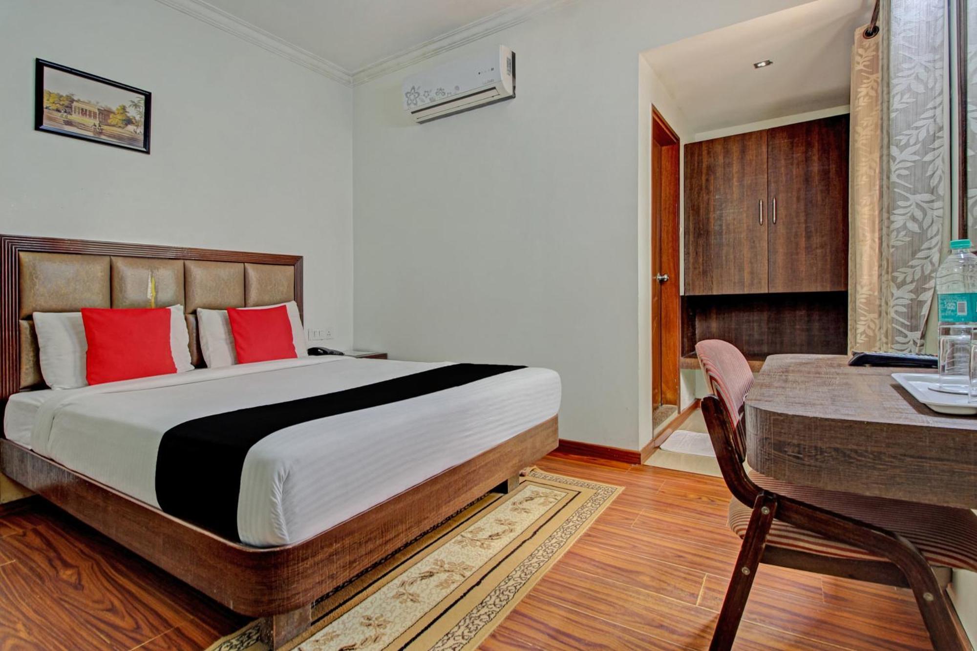 Capital O Sri Krishna Suites Near 7D Voyage Bangalore Buitenkant foto